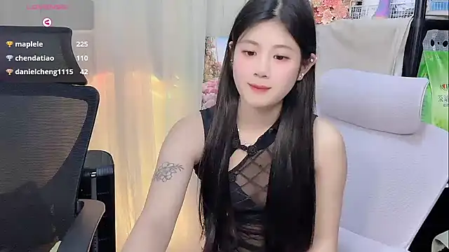 Yvonne-07's cam snapshot