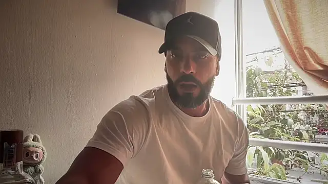 romeolovedark live sex cam