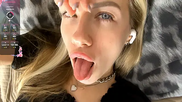 Genniys_'s cam snapshot