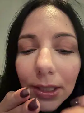 naughty_lucifer live sex cam