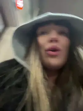 Sophie_Avory live sex cam