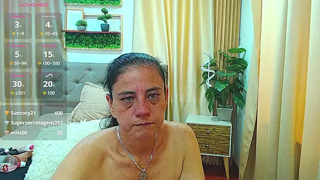 sasi_luna's cam snapshot