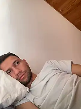 Michaell_Spinelly's cam snapshot