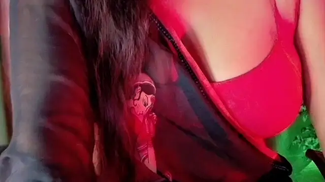 SilkenSundari live sex cam