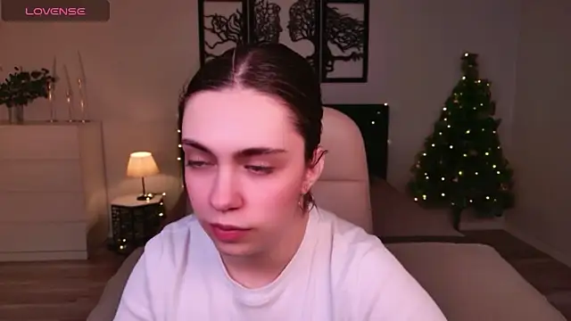 DaniellaLovely live sex cam