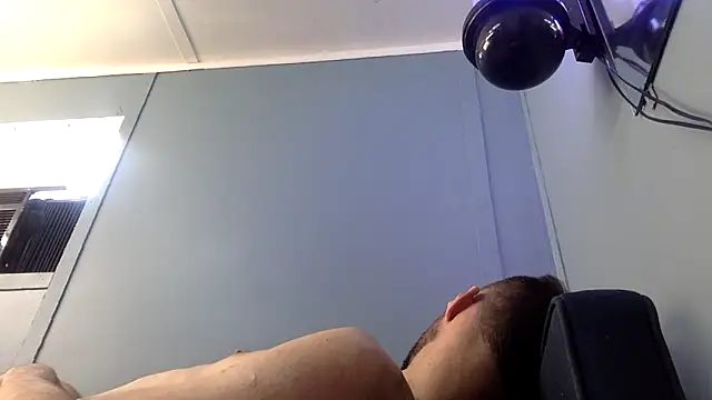 sexyhotstud12 live sex cam