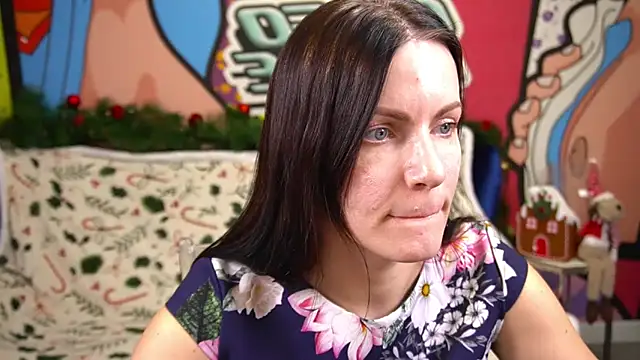 SofieMoons live sex cam