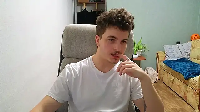 Remy_Miles live sex cam