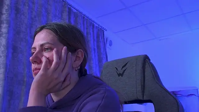 AleksaLaurent live sex cam