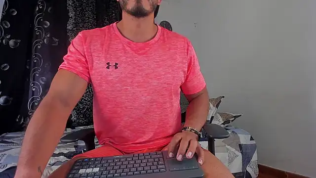 magnusclark live sex cam