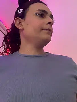 La-Gatiita-trans live sex cam