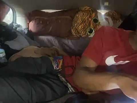 SlimeCrownzOut5 live sex cam