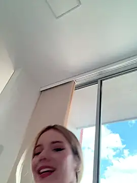 NicoleCut live sex cam