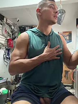 Paul22cm- live sex cam