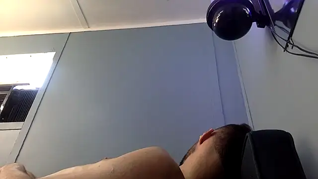 sexyhotstud12 live sex cam