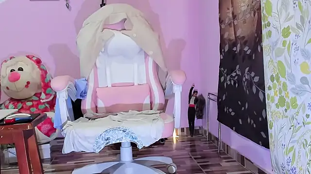 gaticahot's cam snapshot