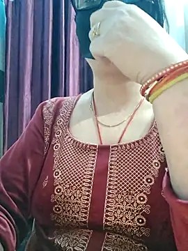 Aishwaryaa_69 live sex cam