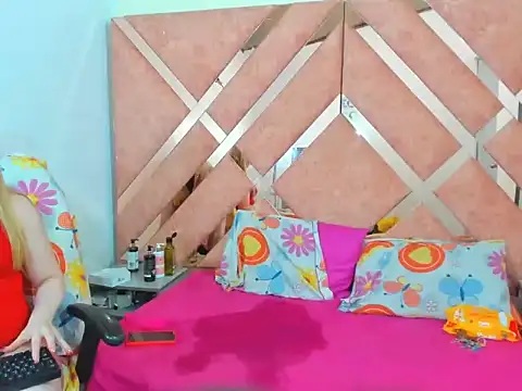 AliceCat_01's cam snapshot