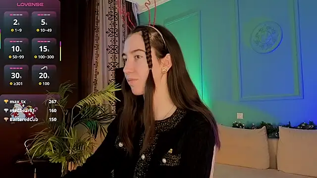 Belle_Via's cam snapshot