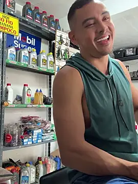 Paul22cm- live sex cam