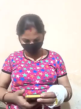 Pooja_bhabhi00's cam snapshot