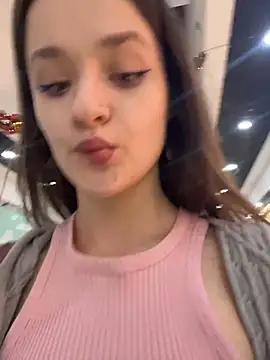 KittyQueeny live sex cam