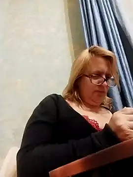 Forest-Lady's cam snapshot