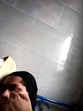 Indiafem's cam snapshot