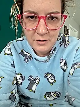 small_town_slut's cam snapshot