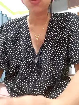 Arisha12's cam snapshot