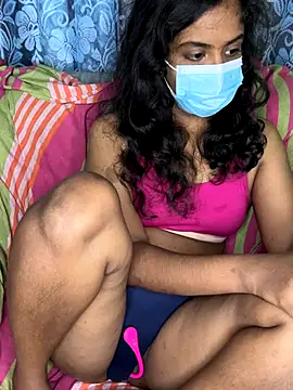 SukiyamaAsia's cam snapshot