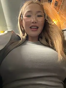 Aiko_Yumi's cam snapshot