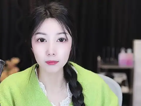 Nuyoah-77 live sex cam