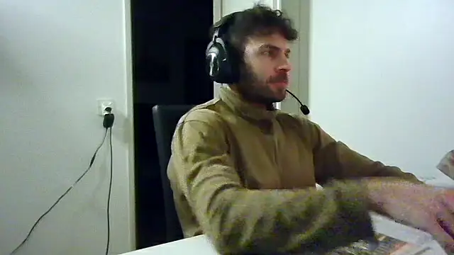 alpha-hunk live sex cam