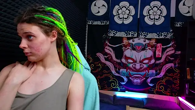 KIKI_Krash live sex cam