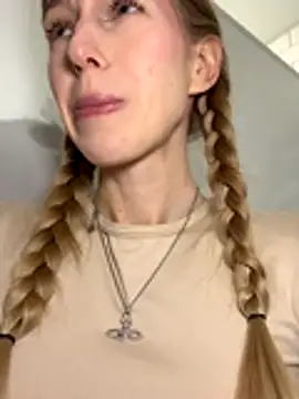 kira_mia's cam snapshot