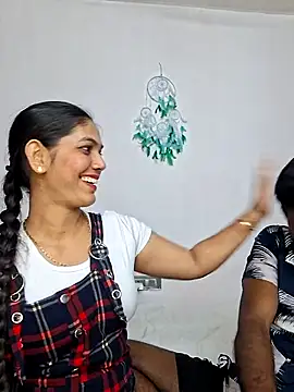 Garima_G's cam snapshot