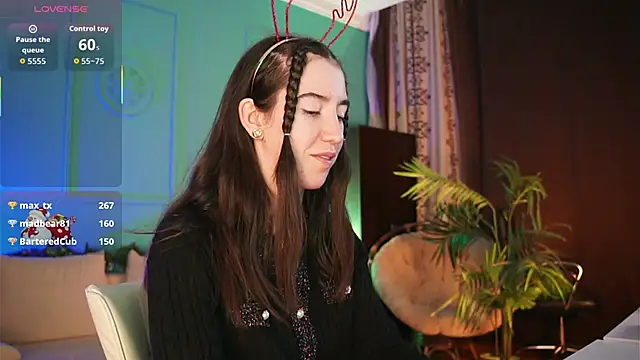 Belle_Via's cam snapshot