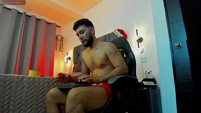 noah_corvelle's cam snapshot