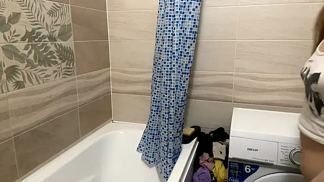 Ginnyinjeans's cam snapshot