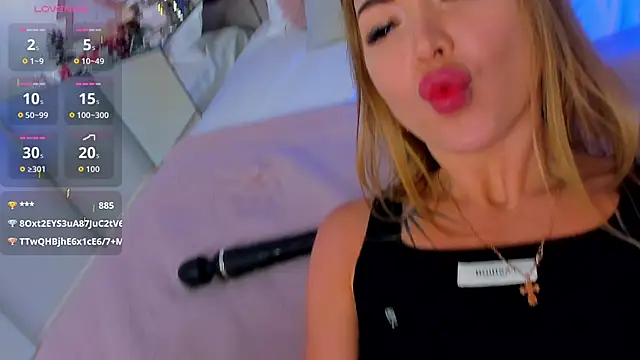 SusanBlair's cam snapshot