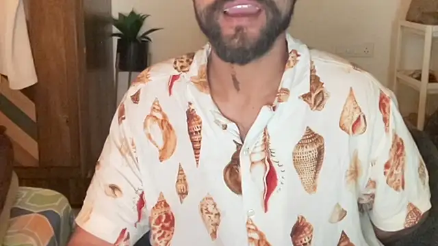 MakeMeAwareAah live sex cam