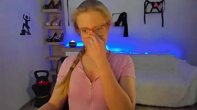 NancyHottie's cam snapshot