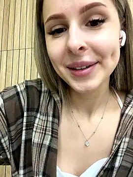 Lina_Away's cam snapshot