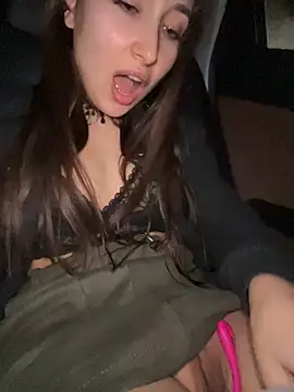 ICrazyOneIRL live sex cam