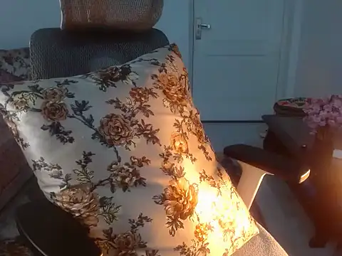 InayatSingh's cam snapshot