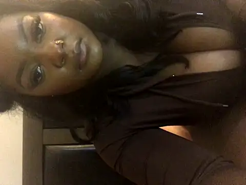 Fxncymuse live sex cam