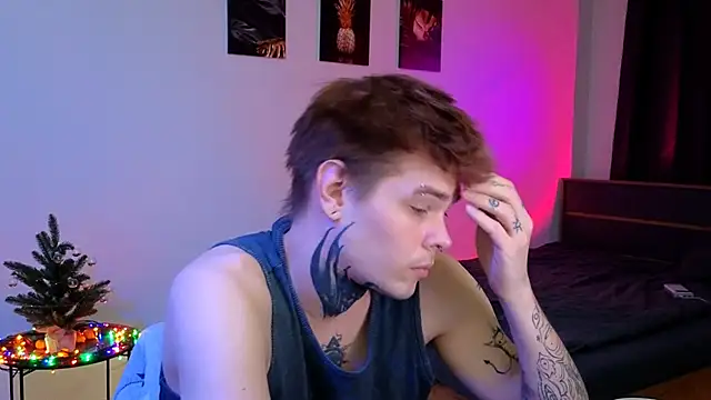 DENIS_HERE's cam snapshot