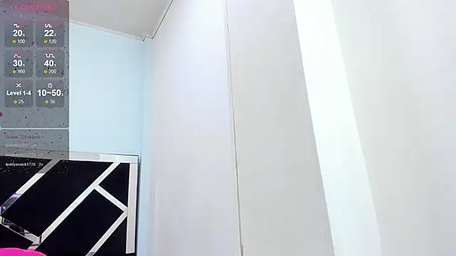 iisabella_noa's cam snapshot