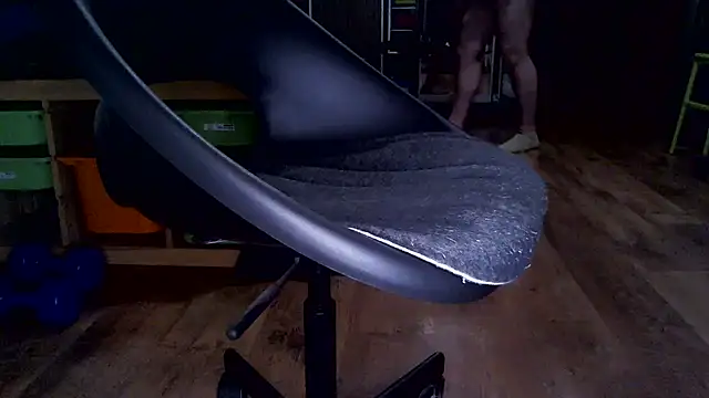 TobyDick13's cam snapshot